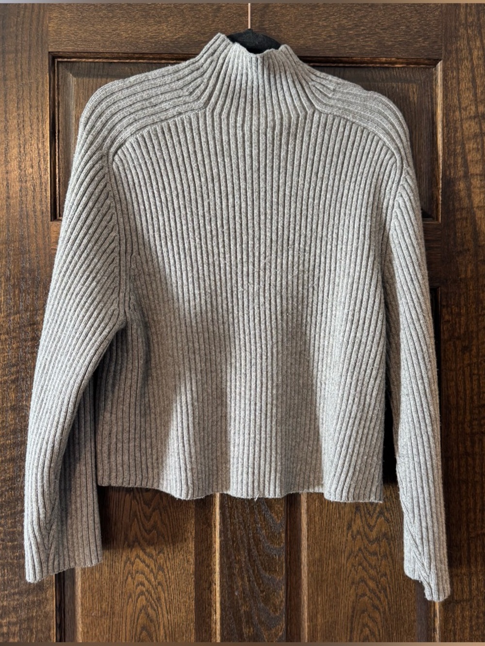 H&M Light Gray Ribbed Mock Neck Sweater